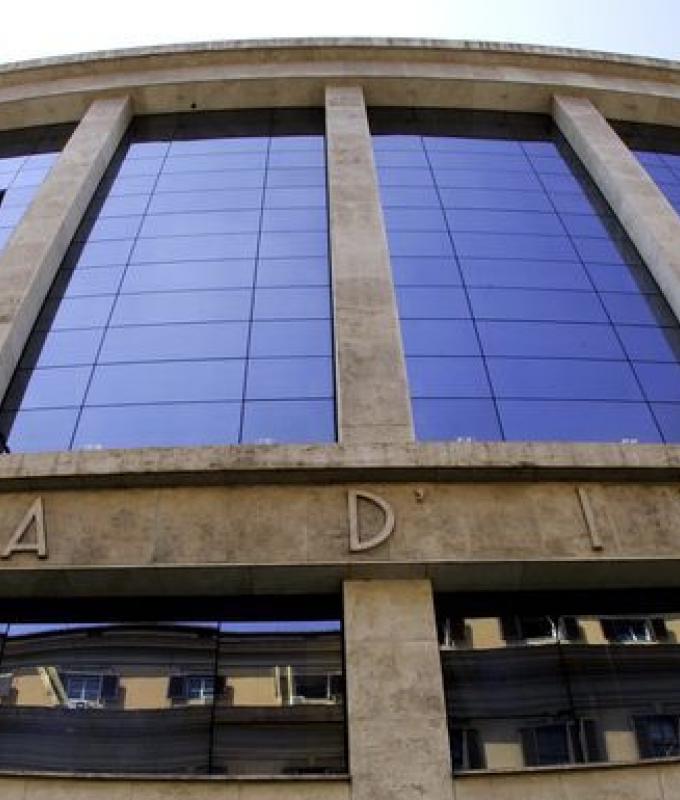 Bff, Bankitalia sospende la distribuzione degli utili, il pagamento dei bonus al management, crolla il titolo – .