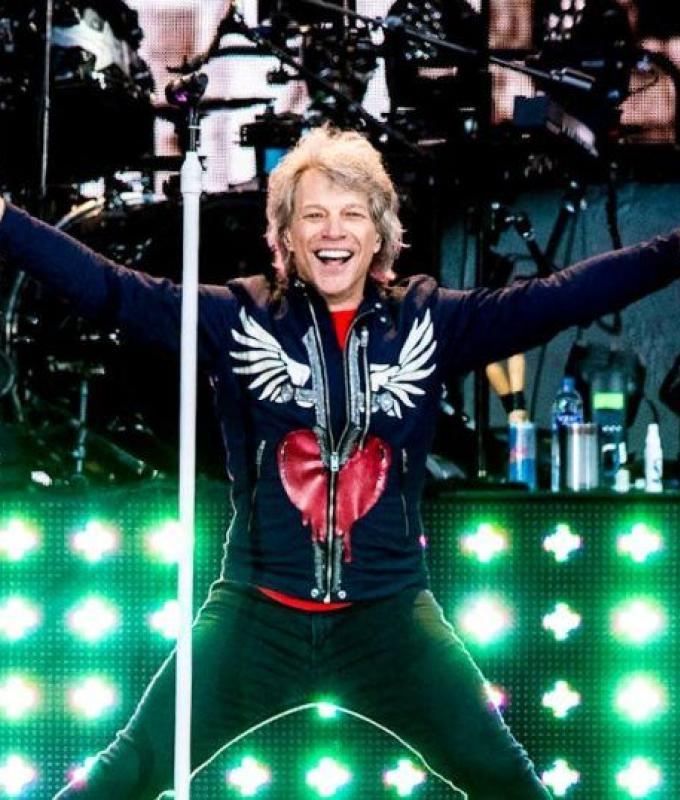 A causa di un intervento chirurgico alle corde vocali, Jon Bon Jovi ha intenzione di ritirarsi dai tour – .