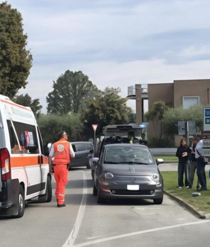 Ciclista 77enne investito da un’auto. Portato ad Ancona in elicottero – .