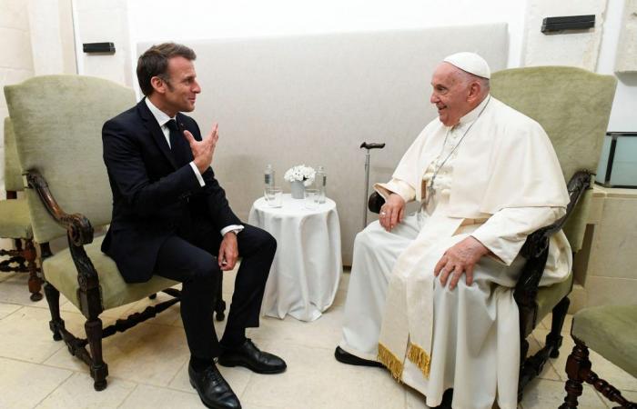 Francesco tra i grandi del mondo. Ha già parlato con Macron e Zelenskyj – .
