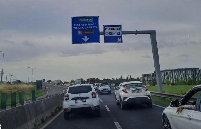 Traffico bloccato fino alla A11. Cosa è successo Il Tirreno – .