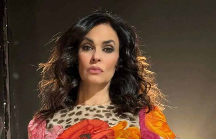 Maria Grazia Cucinotta, grave lutto per l’attrice: “Non si può morire così”