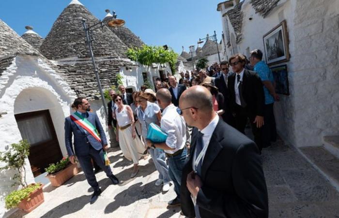 Da Grottaglie ad Alberobello, il giorno delle first lady in tournée nella Valle d’Itria – .