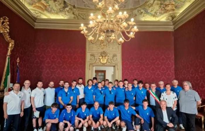 Faenza Calcio ricevuto in Comune dopo il salto in Eccellenza – .