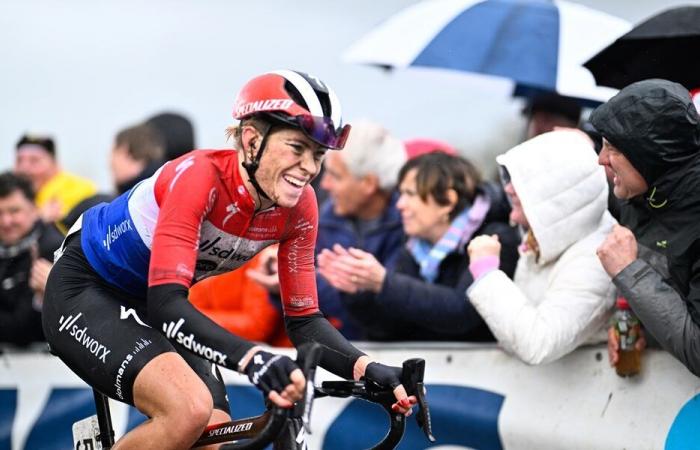 Giro di Svizzera femminile, Demi Vollering trionfa nella prima tappa, ottima Gaia Realini seconda – .
