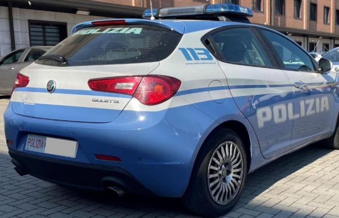 Si morde l’orecchio per aver detto no alla sigaretta all’ospedale di Rimini: arrestato 27enne – .