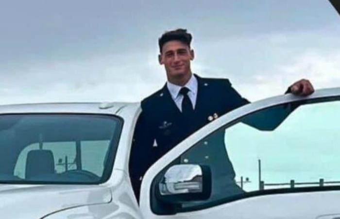 Chi era Pietro Stipa, l’ufficiale di marina 26enne morto in un incidente in gommone in Sardegna – .