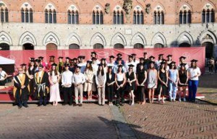 Giorno della Laurea 2024 dell’Università degli Studi di Siena. – .