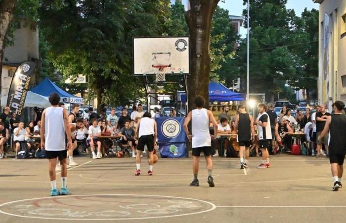 Basket sotto le stelle a Faenza. E’ l’ora del ‘Campetto by Night’. Il torneo mancava dal 2019 – .