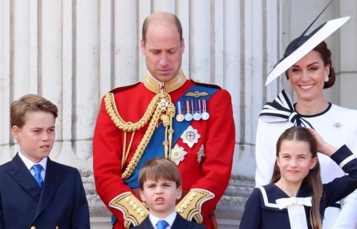 Kate Middleton sistema i capelli della figlia Charlotte prima di salire in carrozza per Trooping the Colors 2024 – .