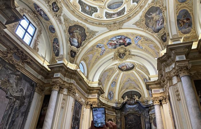 Lo stupore e l’incanto dell’ex chiesa di Santa Chiara – La Guida – .