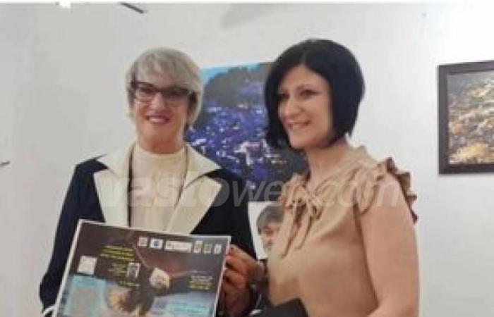 L’artista Cinzia Corti premiata al “Grande Trofeo Arti Visive Aquila d’oro 2024” – .