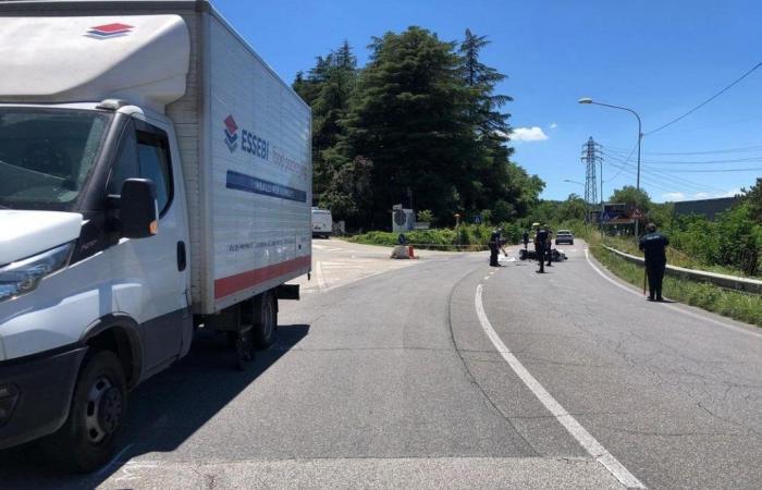 Incidente mortale Terni, 68enne, muore nello scontro con un camion – .