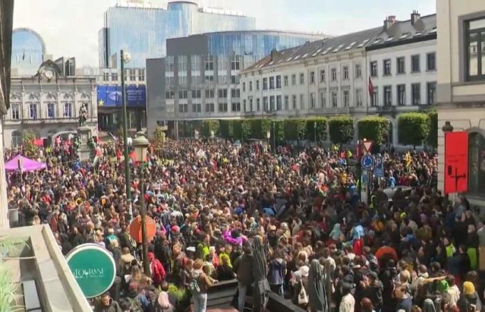 Quasi 5.000 persone marciano a Bruxelles per protestare contro l’ascesa della destra – .