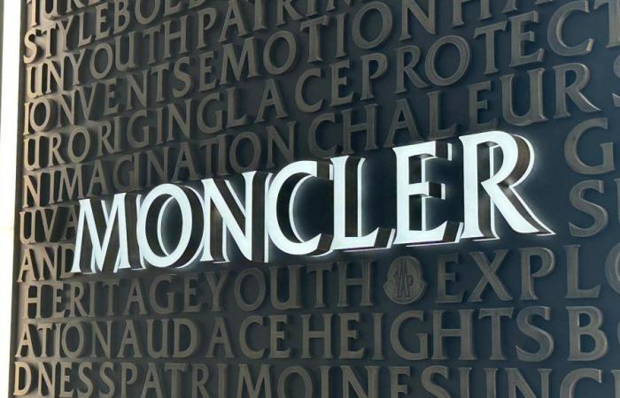 AMP-Moncler scende su Piazza Affari, Oddo Bhf taglia il target price per timori di rallentamento della crescita – .