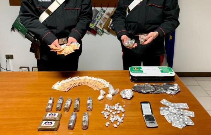 I Carabinieri reprimono il massiccio spaccio di droga – .