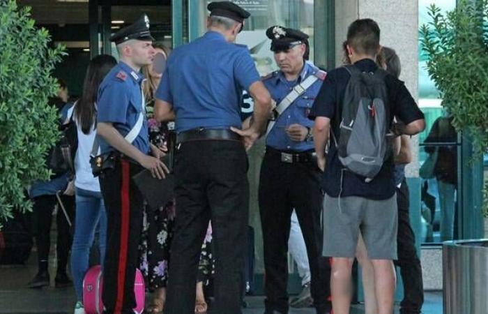 Fiumicino, tentano di “colpire” il duty free dell’aeroporto: 1 arresto e 4 denunce