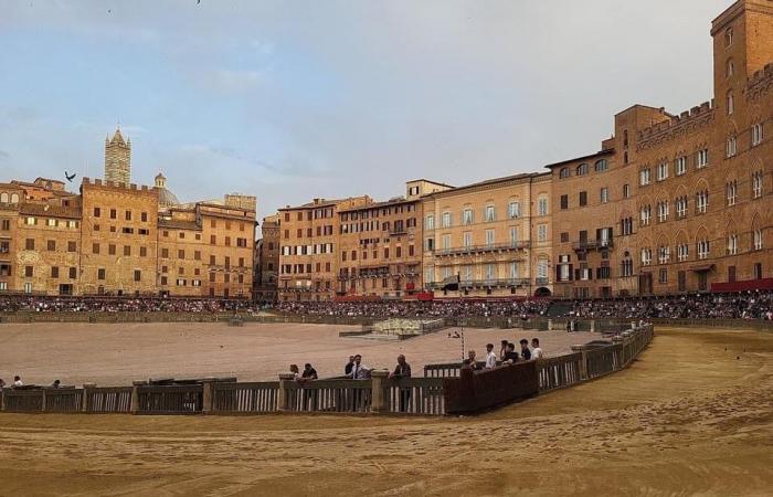 Il Canapo – Information about the Palio di Asti online: Siena – .