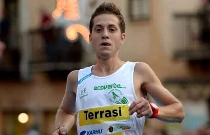 Atletica leggera, Alessio Terrasi di Altofonsi è campione italiano alla 50 km Pistoia-Abetone – .