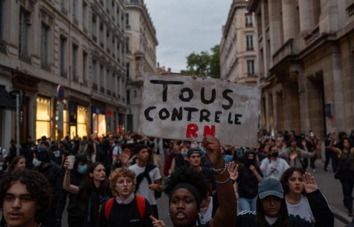 sono scoppiate mobilitazioni a Parigi, Nantes, Lione e Lille – .