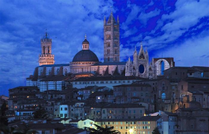 Pavimento scoperto del Duomo di Siena, visite guidate serali – .