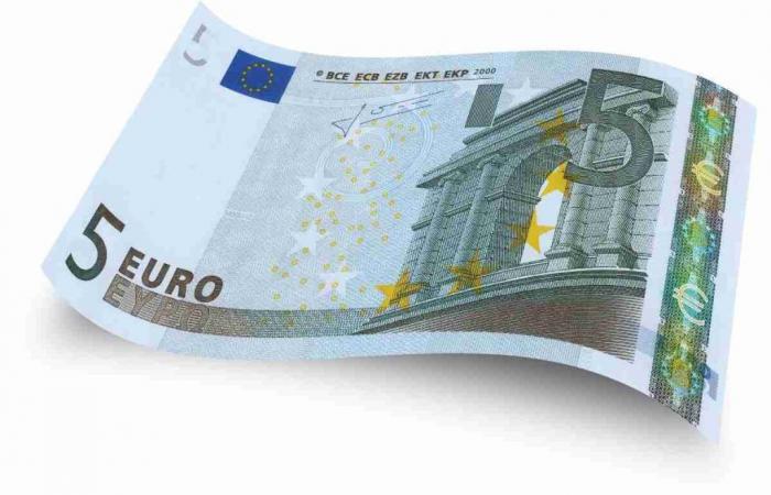 Una banconota da 5 euro può valere 1500? Sì, ma deve avere questo simbolo – .