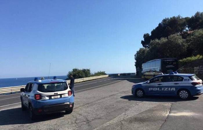 Controlli della Polizia a Savona, un arresto e 12 denunce – .