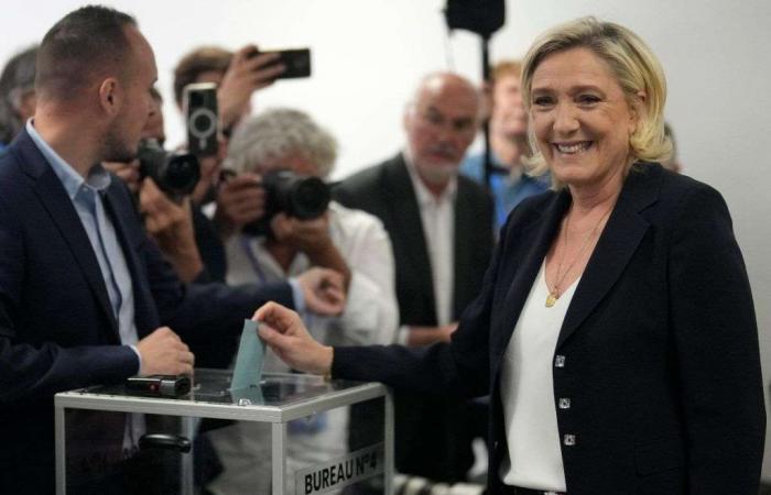 Le Pen vince il primo turno • il Millimetro – .
