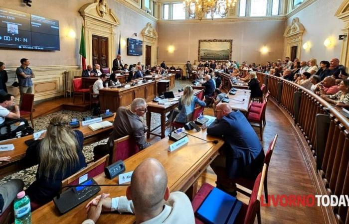Consiglio Comunale di Livorno, caos nella prima seduta – .