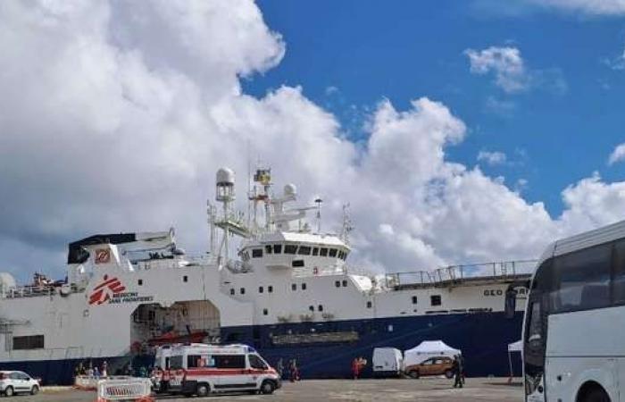 Geo Barents ad Ancona, tra i 34 naufraghi c’è anche una ragazzina – Foto – .