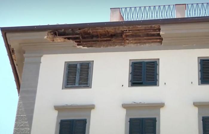Crolla la cornice in piazza Sant’Ambrogio, tragedia sfiorata a Firenze – .