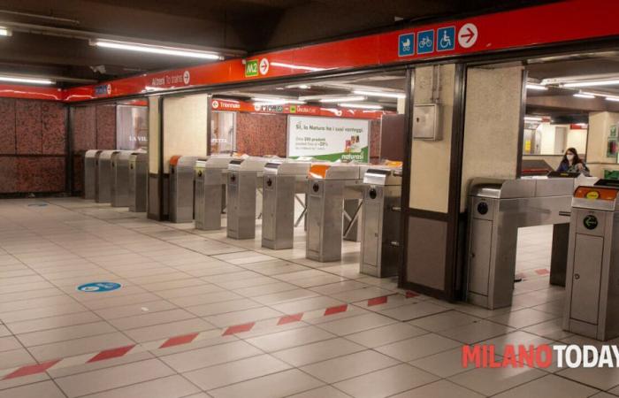 Orari metropolitana e treni Milano – .