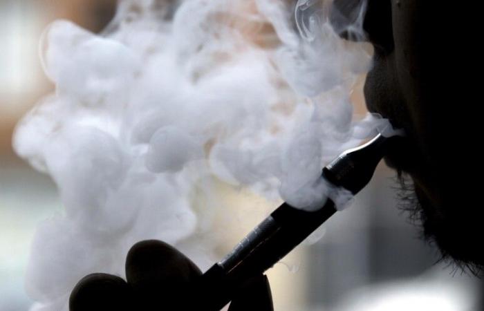 In aumento l’uso di sigarette elettroniche e tabacco riscaldato tra i giovani: “Rischi per la salute” – .