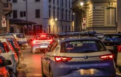 Firenze, arrestata per furto di furgone dopo un inseguimento. Recuperata la refurtiva di altri colpi – .