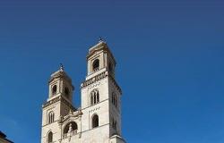 Attraverso gli stemmi la storia del Duomo di Altamura – .