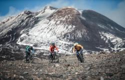 Un viaggio in mountain bike tra i vulcani della Sicilia. «Non tutti riescono a percepire l’unicità di questi luoghi» – .