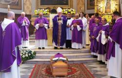 Omelia ai funerali di don Fabrizio Teglia » Diocesi di Tivoli e Palestrina – .