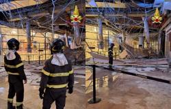 Il crollo al Centro Commerciale Campania causato dal cedimento di un tendine del tetto – .