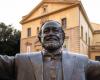 Pesaro celebra Luciano Pavarotti, una scultura in bronzo in onore del tenore – .