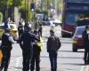 Londra, uomo armato di katana uccide 13enne e ferisce altre quattro persone nella periferia est – .