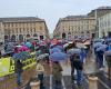 1° maggio, processione sotto la pioggia a Torino – .