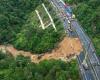 48 morti nel crollo di un’autostrada dimostrano l’impreparazione ai fenomeni atmosferici attesi – .