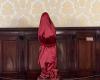 La statua della maternità di Vera Omodeo è arrivata al Senato, la cerimonia di consegna è avvenuta sul Transatlantico – .