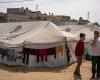 Voci da Gaza – “A Rafah la gente è disperata, smonta le tende senza sapere dove andare. Fuggono su furgoni o carretti trainati da asini”