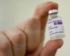 Covid, vaccino AstraZeneca ritirato in tutto il mondo: le ragioni della marcia indietro