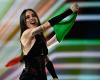 Eurovision, il messaggio “nascosto” di Angelina Mango in prima passerella. Applausi sui social: «Sei una regina»