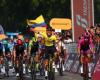 Giro d’Italia, Kooij vince la nona tappa e Pogacar sempre in maglia rosa – Sbircia la Notizia Magazine