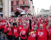 Corri alle 17.30, migliaia di persone alla maratona silenziosa per le vie di Bologna. “È una città magnifica” – .