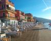 Spiagge più care d’Italia 2024, la Liguria conferma il record dello scorso anno