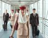 Emirates offre 5mila posti da assistenti di volo a 2.500 euro al mese, compresi principianti ma senza tatuaggi – .